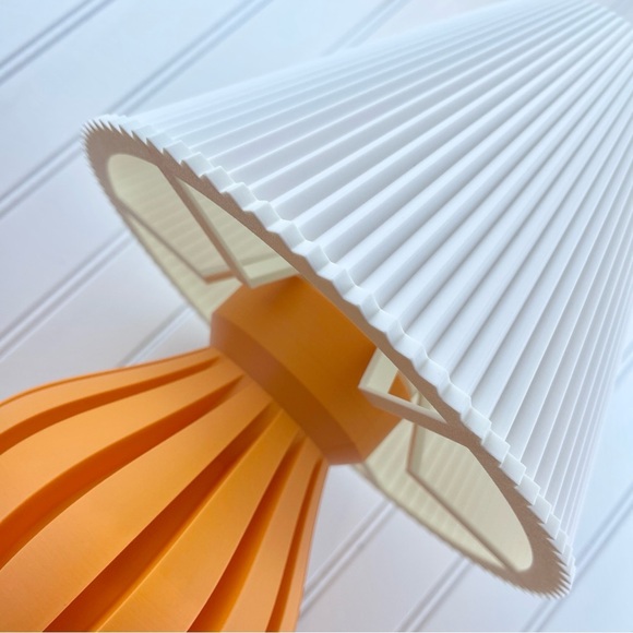 The Okami Lamp, Desk Lamp, Bedside Lamp, Modern Home and Office - Picture 4 of 10